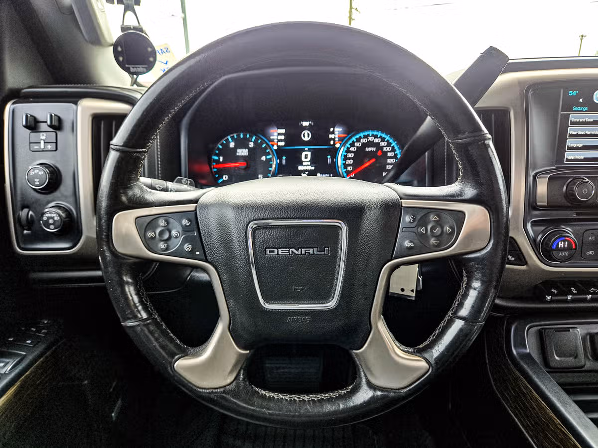 2018 GMC Sierra 2500HD Denali Image 19