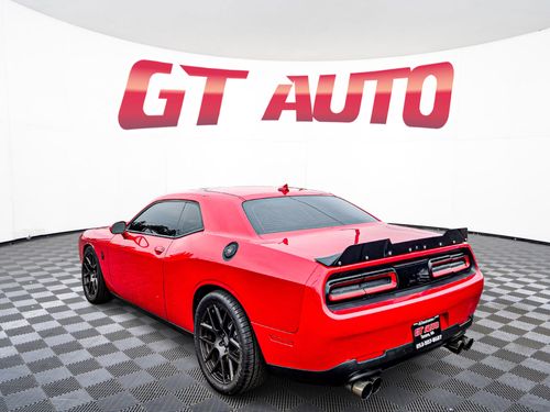 2016 Dodge Challenger R/T Scat Pack Lower Image 3