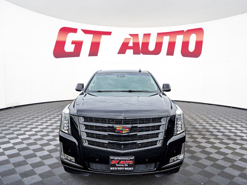 2018 Cadillac Escalade Luxury Upper Image 2