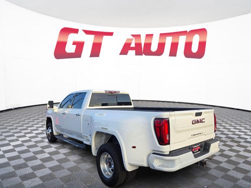 2020 GMC Sierra 3500HD Denali Lower Image 3