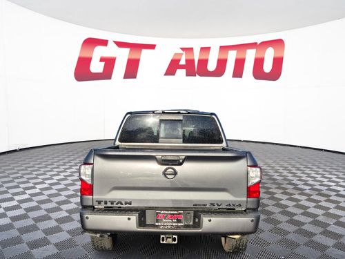 2018 Nissan Titan SV Crew Cab Lower Image 3