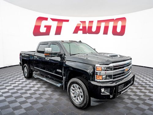 8142 - 2018 Chevrolet Silverado 3500HD High Country Pickup 4D 6 1/2 ft