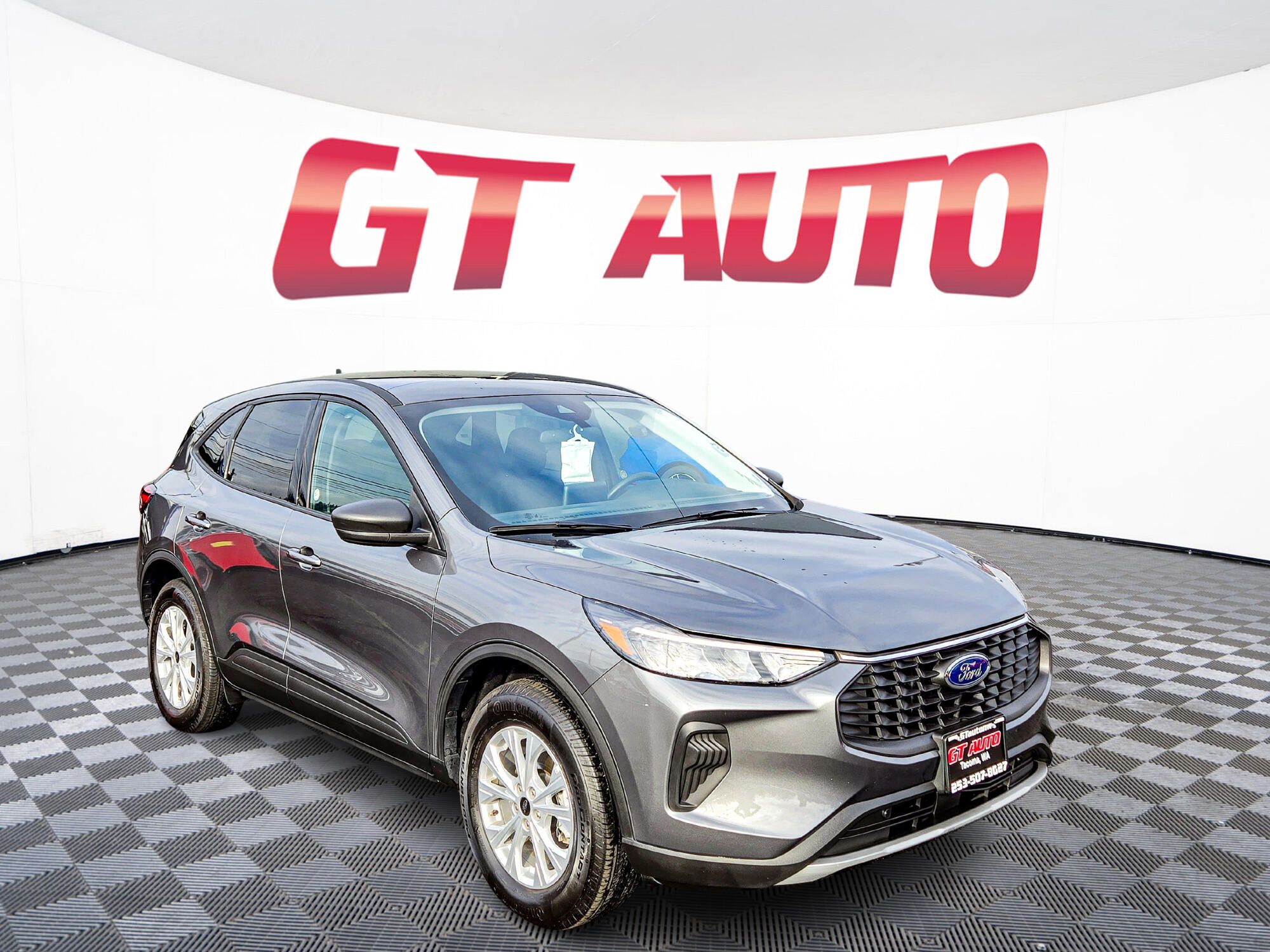 2025 Ford Escape Active's photo