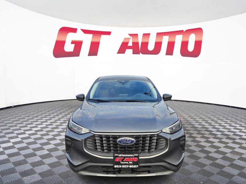 2025 Ford Escape Active Upper Image 2