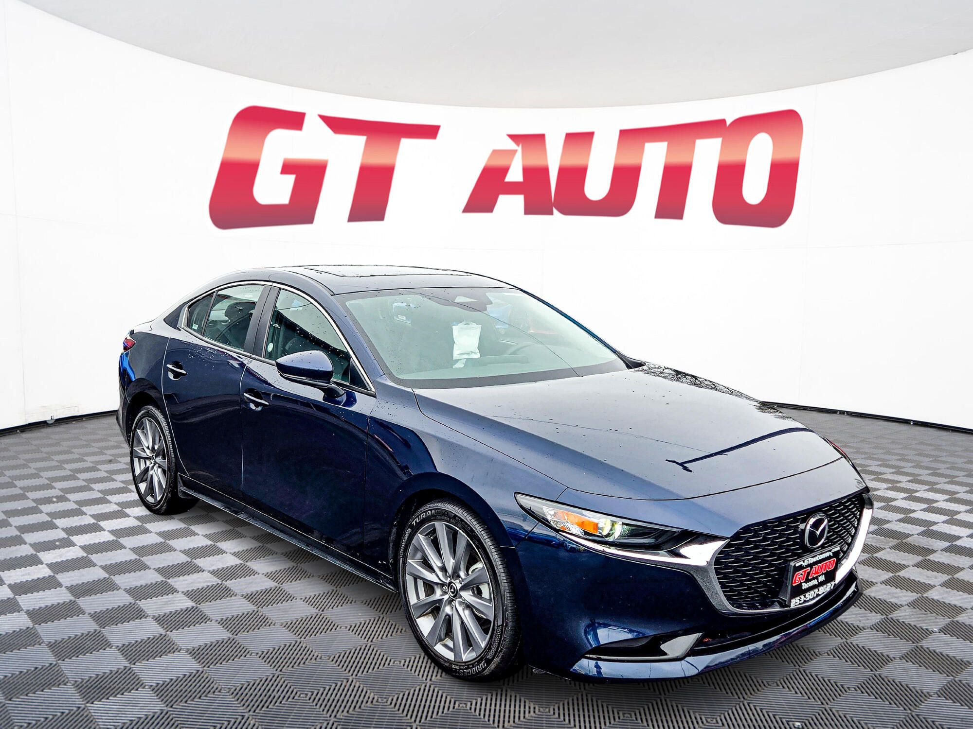 2025 Mazda Mazda3 Preferred's photo