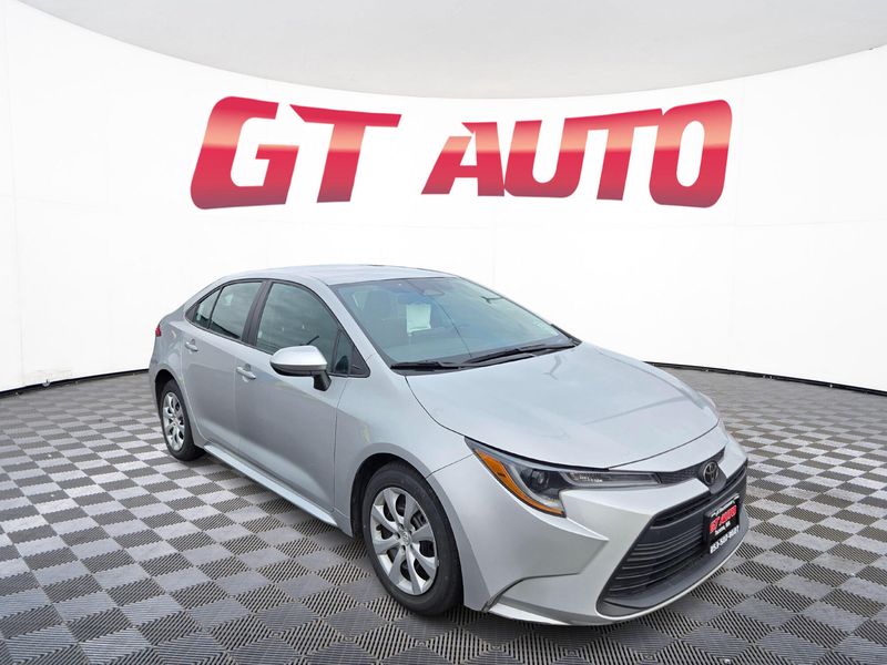 2023 Toyota Corolla LE Upper Image 1
