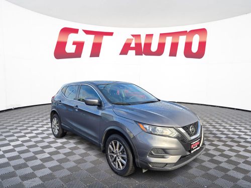 8161 - 2020 Nissan Rogue Sport S Crossover