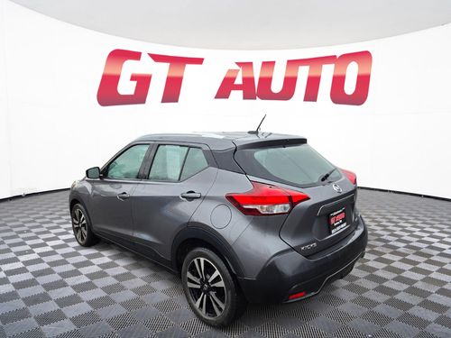 2019 Nissan Kicks SV Crossover Lower Image 2