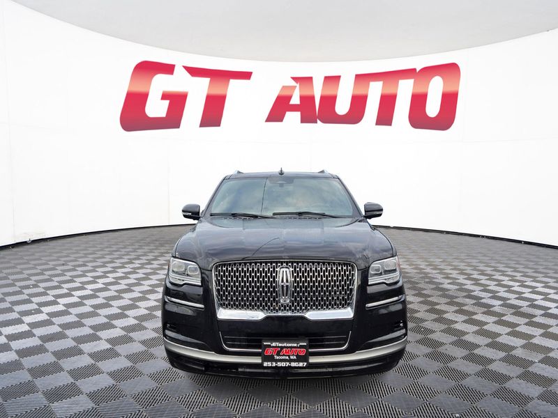 2024 Lincoln Navigator Reserve Upper Image 2