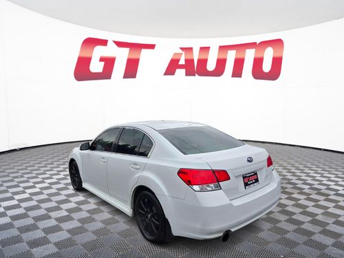 2011 Subaru Legacy 2.5i Premium Lower Image 2