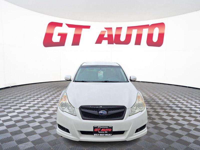 2011 Subaru Legacy 2.5i Premium Upper Image 2