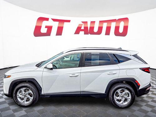 2024 Hyundai TUCSON SEL Lower Image 2