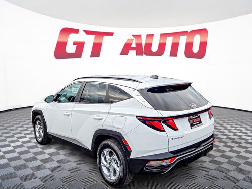 2024 Hyundai TUCSON SEL Lower Image 3