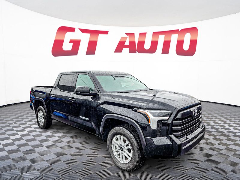 2024 Toyota Tundra SR5 CrewMax Upper Image 1