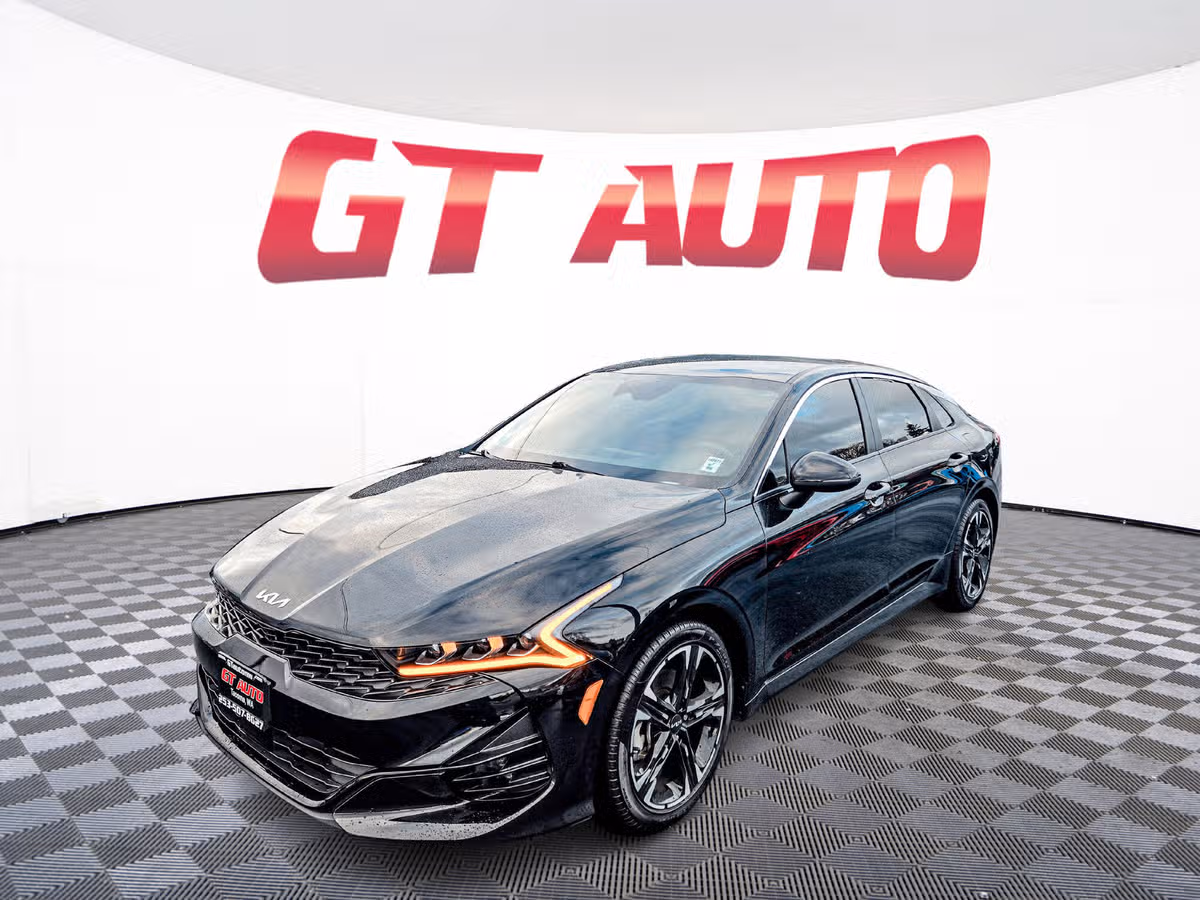 2024 Kia K5 GT-Line Image 3