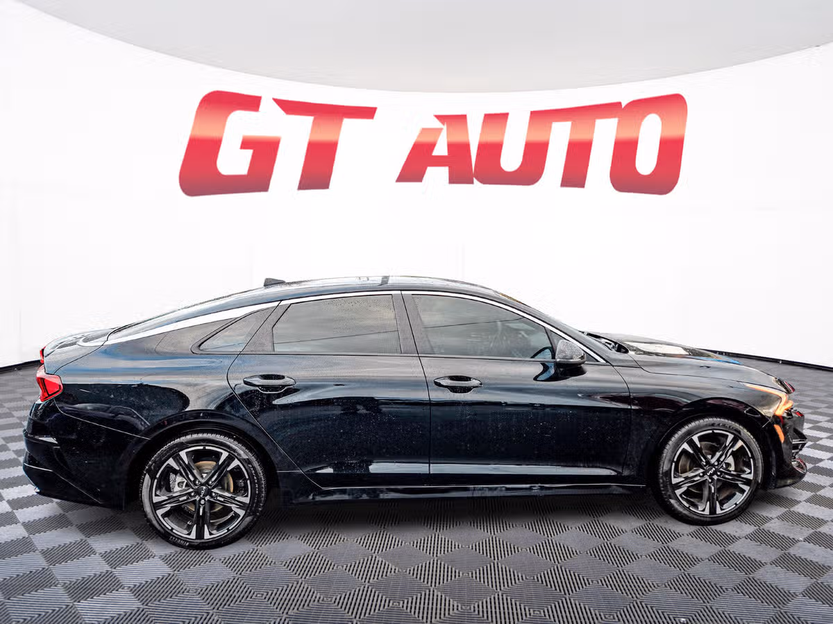 2024 Kia K5 GT-Line Image 8