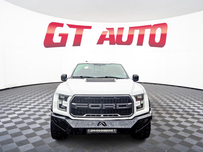 2018 Ford F-150 Raptor Upper Image 2