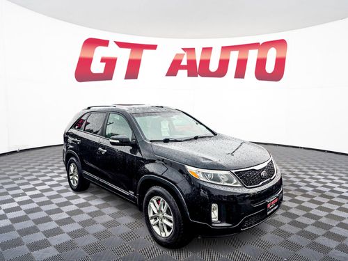 8196 - 2015 Kia Sorento LX