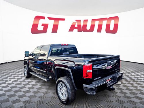 2019 GMC Sierra 2500HD Denali Crew Cab Lower Image 3