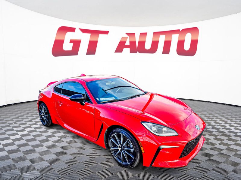 2022 Toyota GR86 Base Upper Image 1