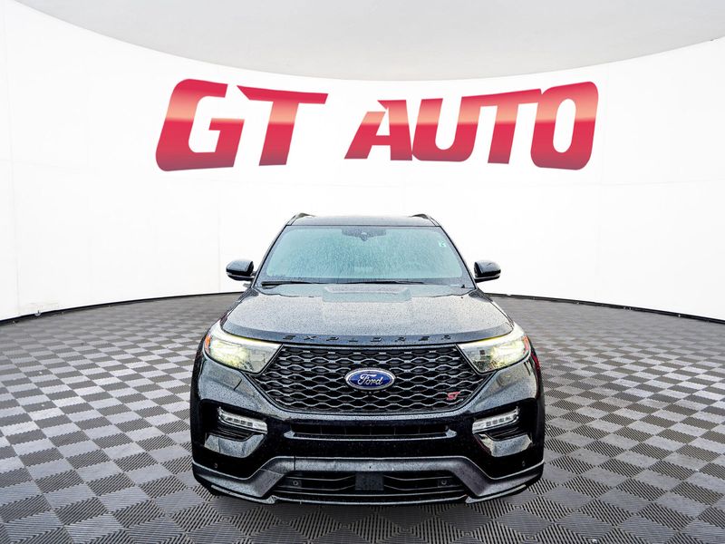 2024 Ford Explorer ST Upper Image 2