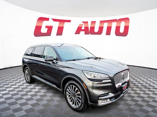 8216 - 2020 Lincoln Aviator Reserve