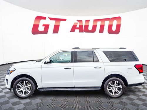 2023 Ford Expedition MAX Limited Lower Image 2