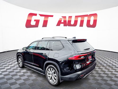 2024 Toyota Grand Highlander Limited Lower Image 3