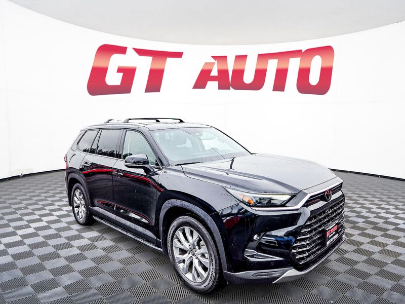 2024 Toyota Grand Highlander Limited Upper Image 1