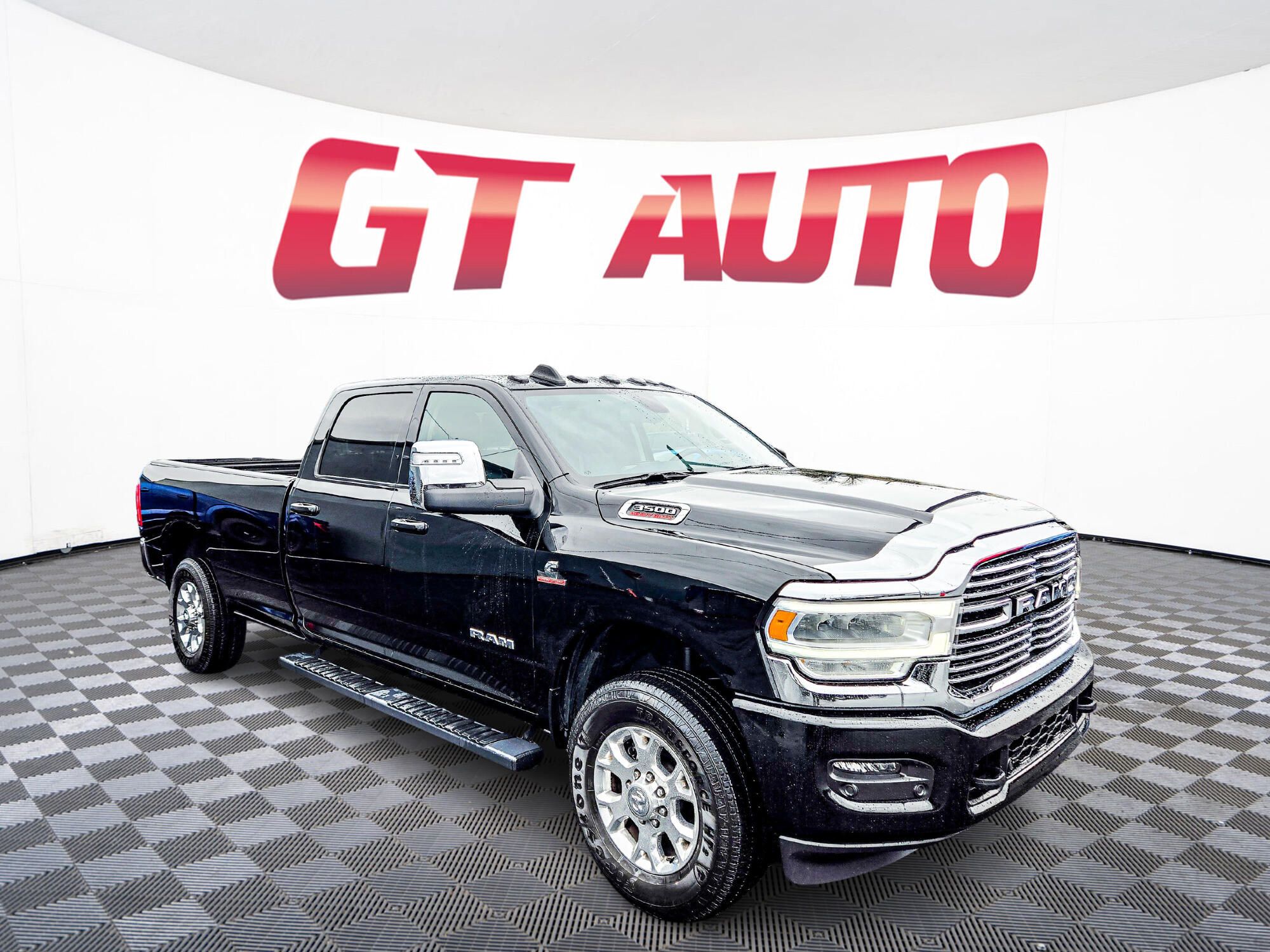 2024 RAM Ram 3500 Pickup Laramie's photo