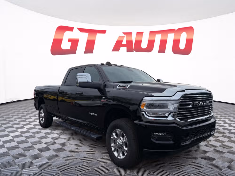 2024 RAM 3500 Laramie 4X4 Crew Cab LWB's photo