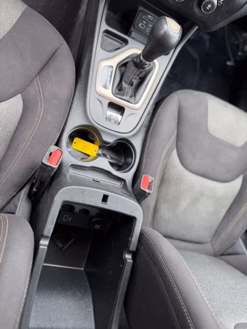 2017 Jeep Cherokee Sport - Photo 29