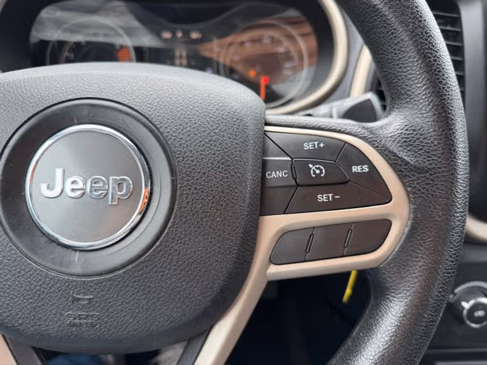 2017 Jeep Cherokee Sport - Photo 34