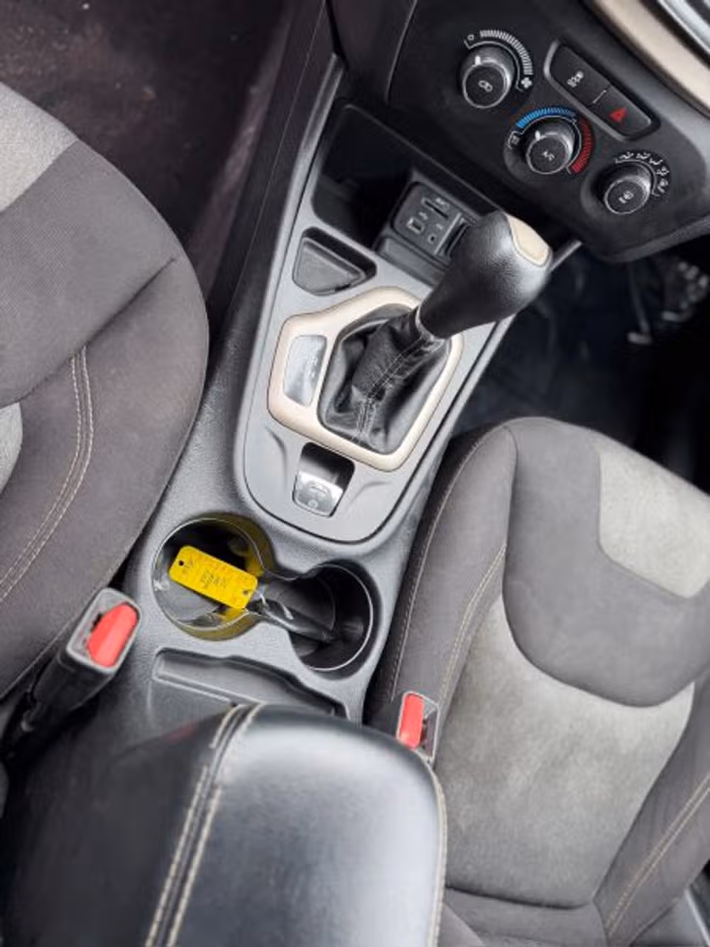 2017 Jeep Cherokee Sport - Photo 28