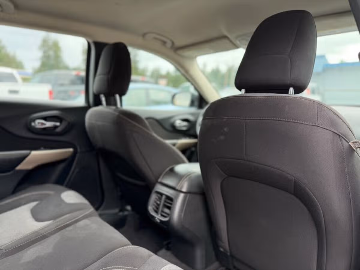 2017 Jeep Cherokee Sport - Photo 55