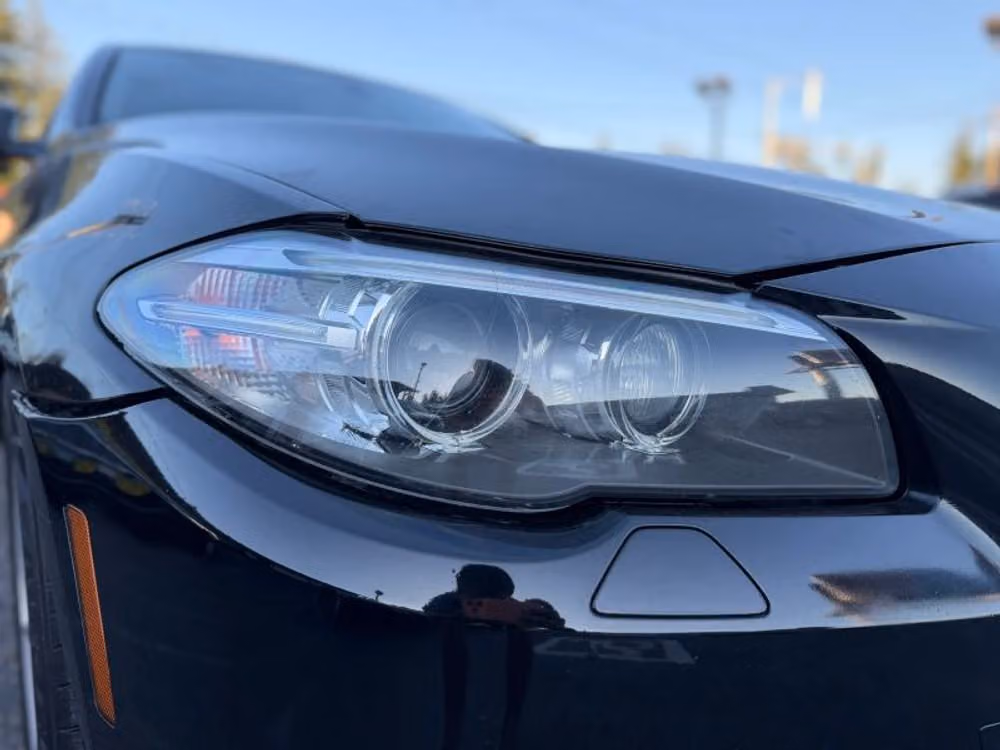 2016 BMW 5 Series 528i Image 11