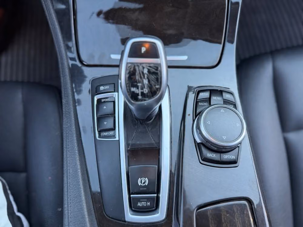 2016 BMW 5 Series 528i Image 36