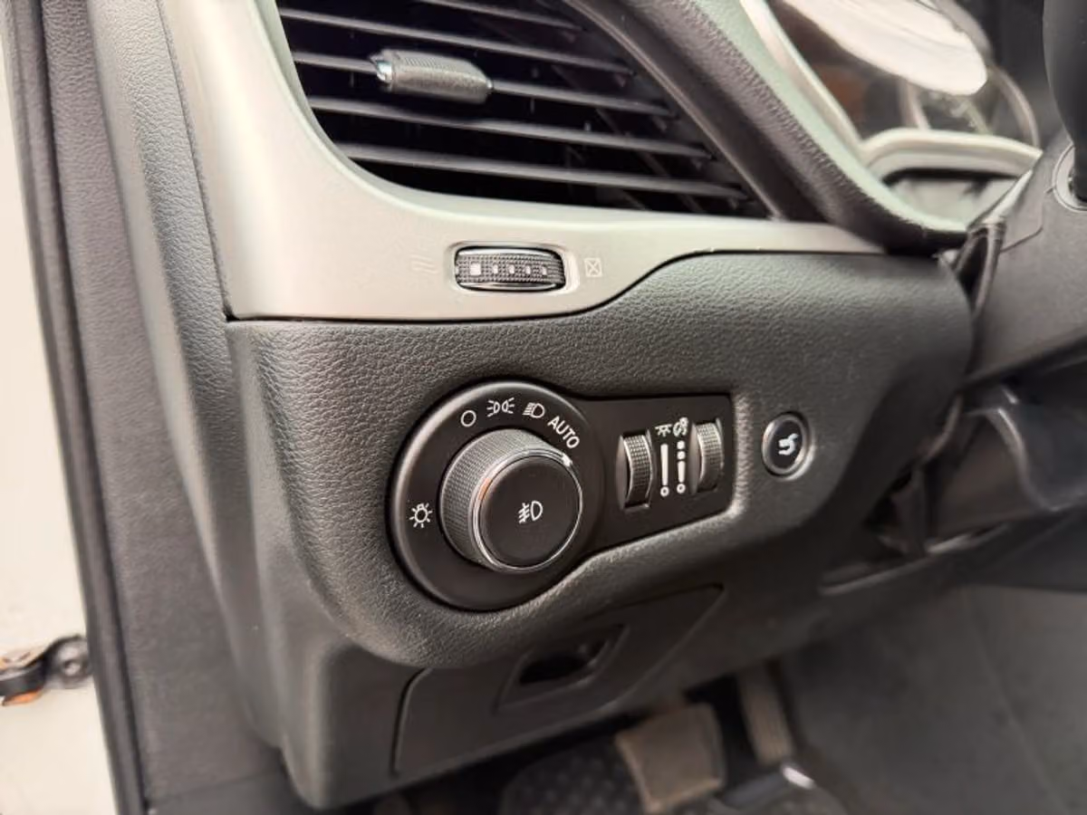 2015 Jeep Cherokee Trailhawk - Photo 74