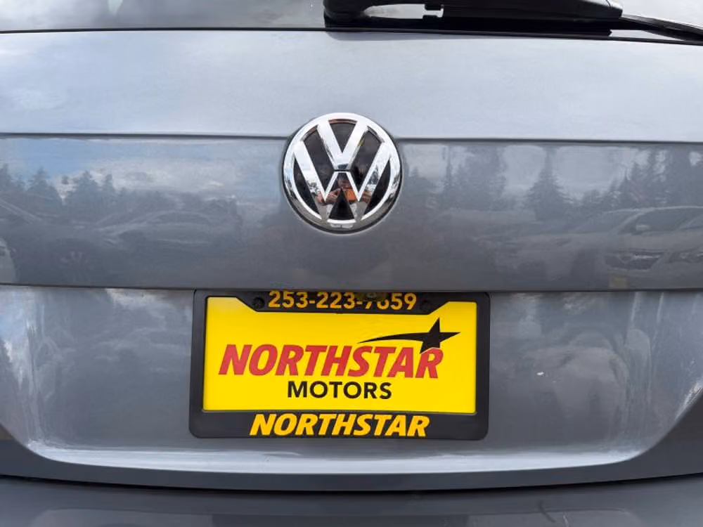 2021 Volkswagen Tiguan SE Image 24