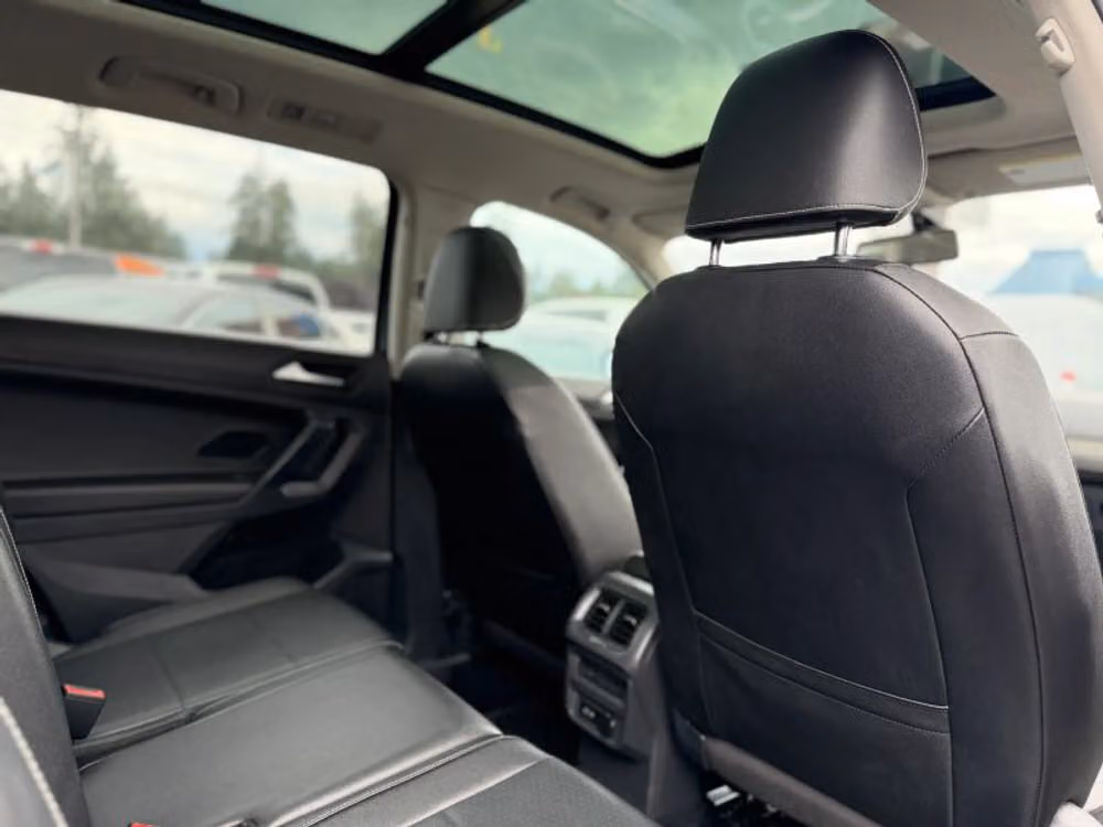 2021 Volkswagen Tiguan SE Image 20