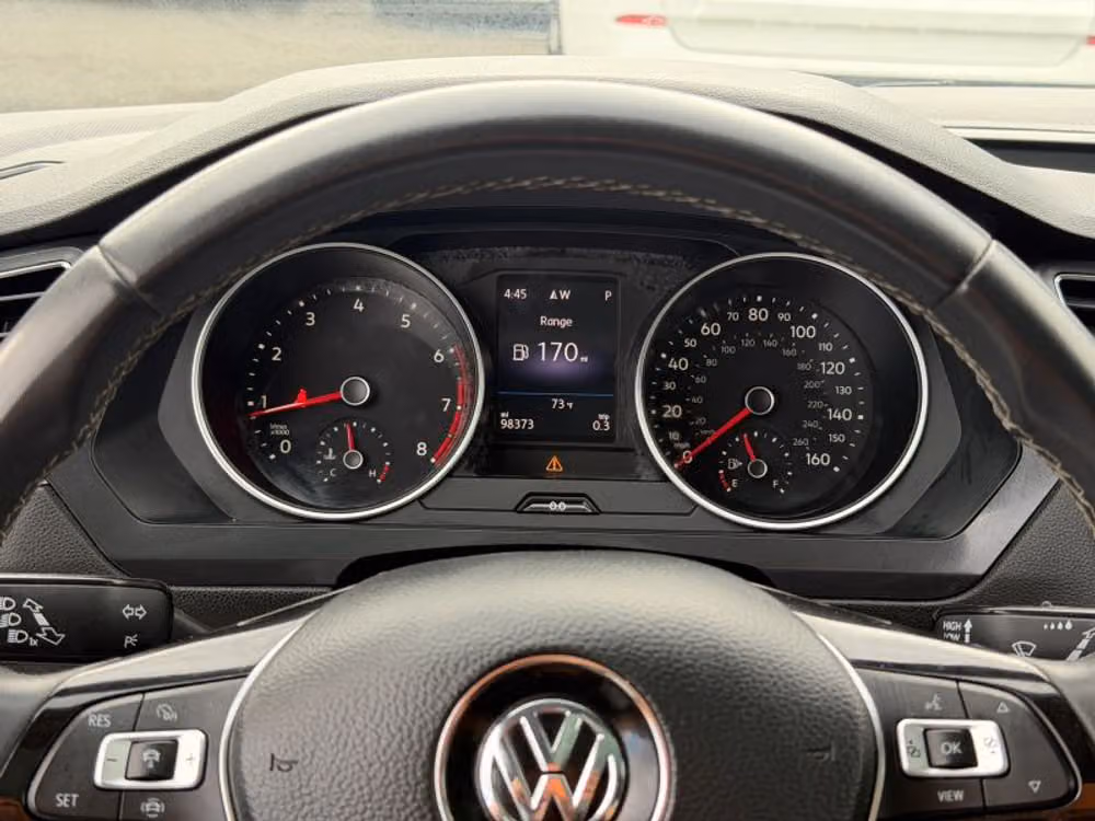 2021 Volkswagen Tiguan SE Image 44