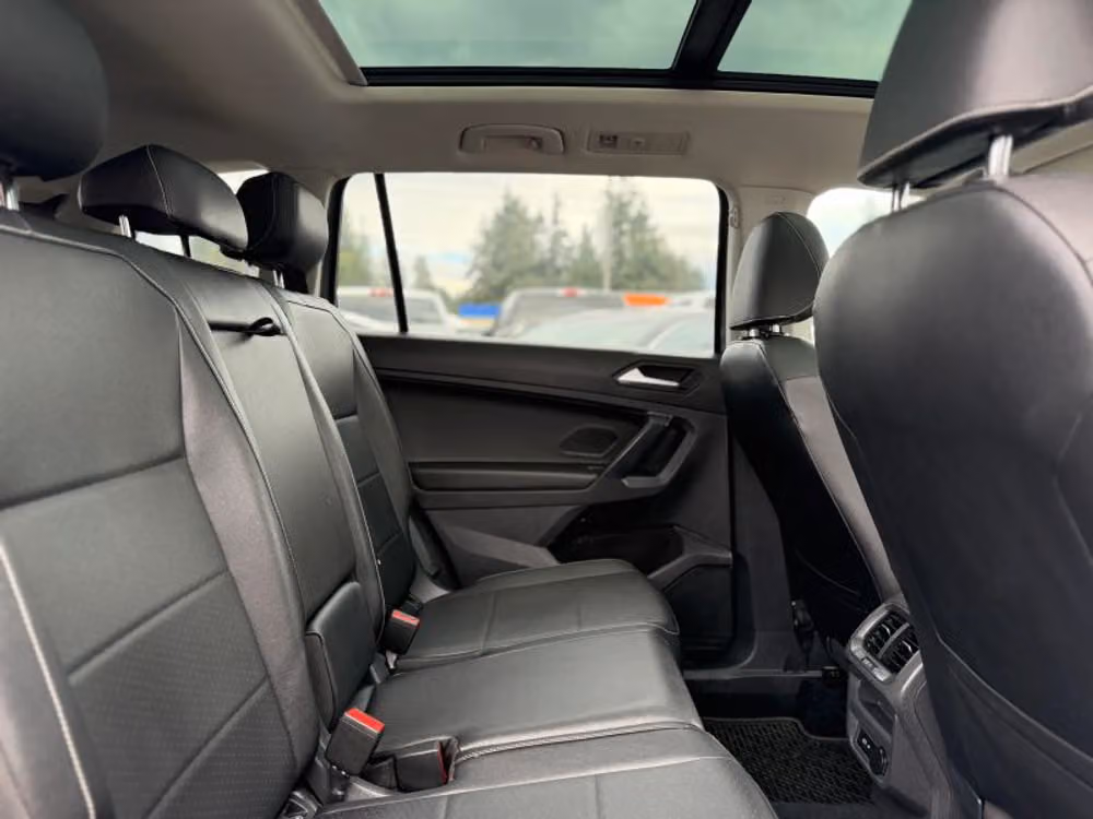2021 Volkswagen Tiguan SE Image 19