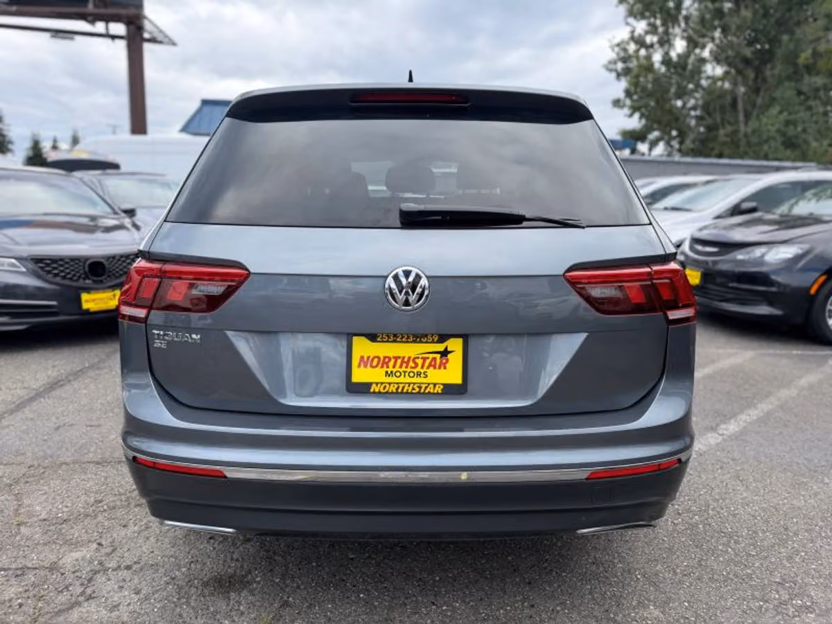 2021 Volkswagen Tiguan SE Image 4