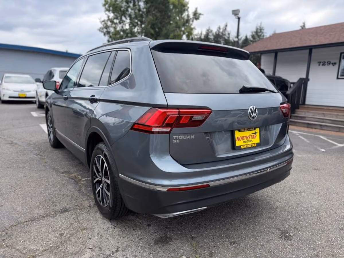 2021 Volkswagen Tiguan SE Image 3
