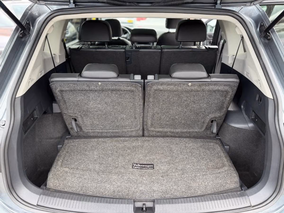2021 Volkswagen Tiguan SE Image 23