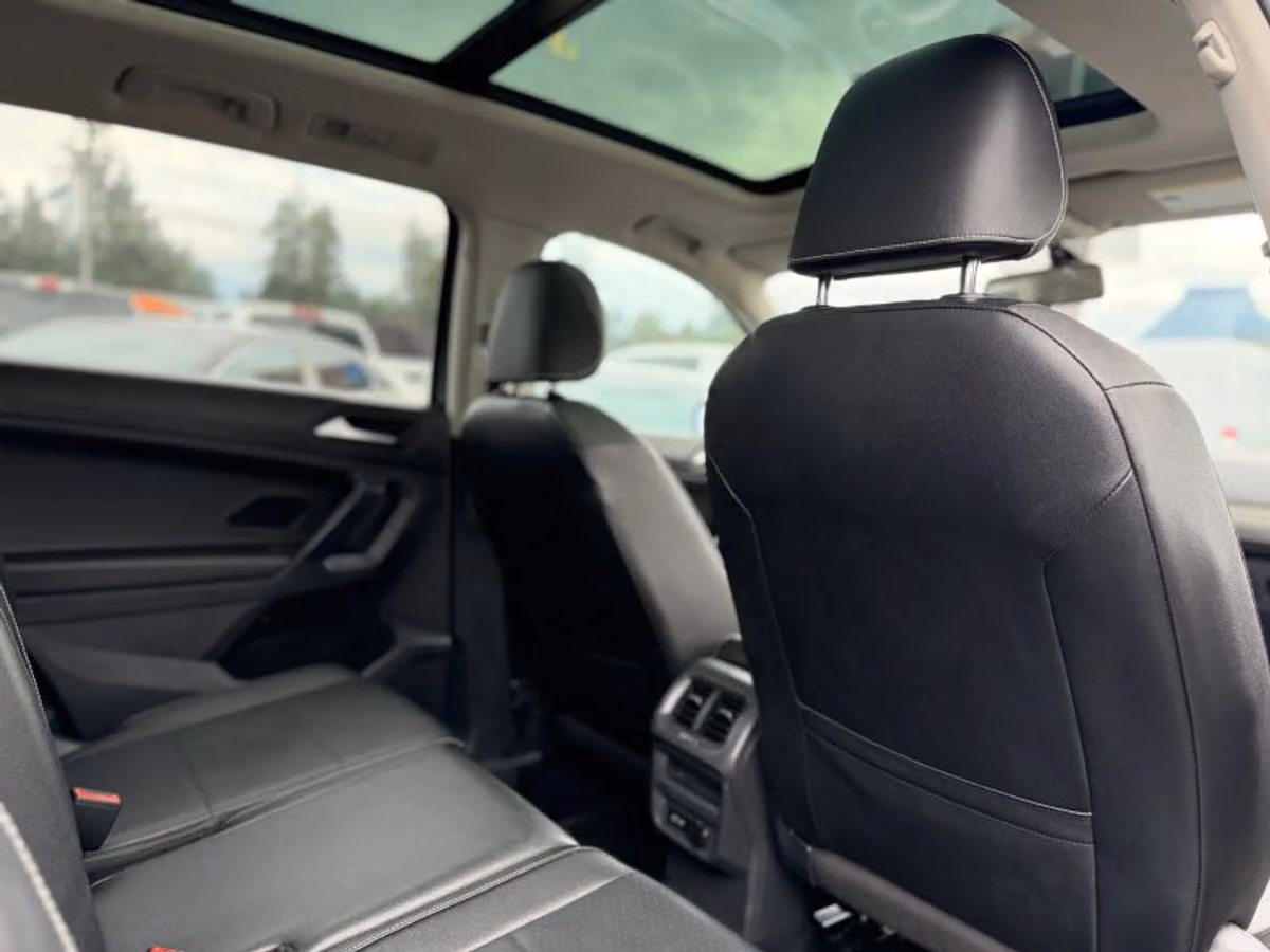2021 Volkswagen Tiguan SE Image 20