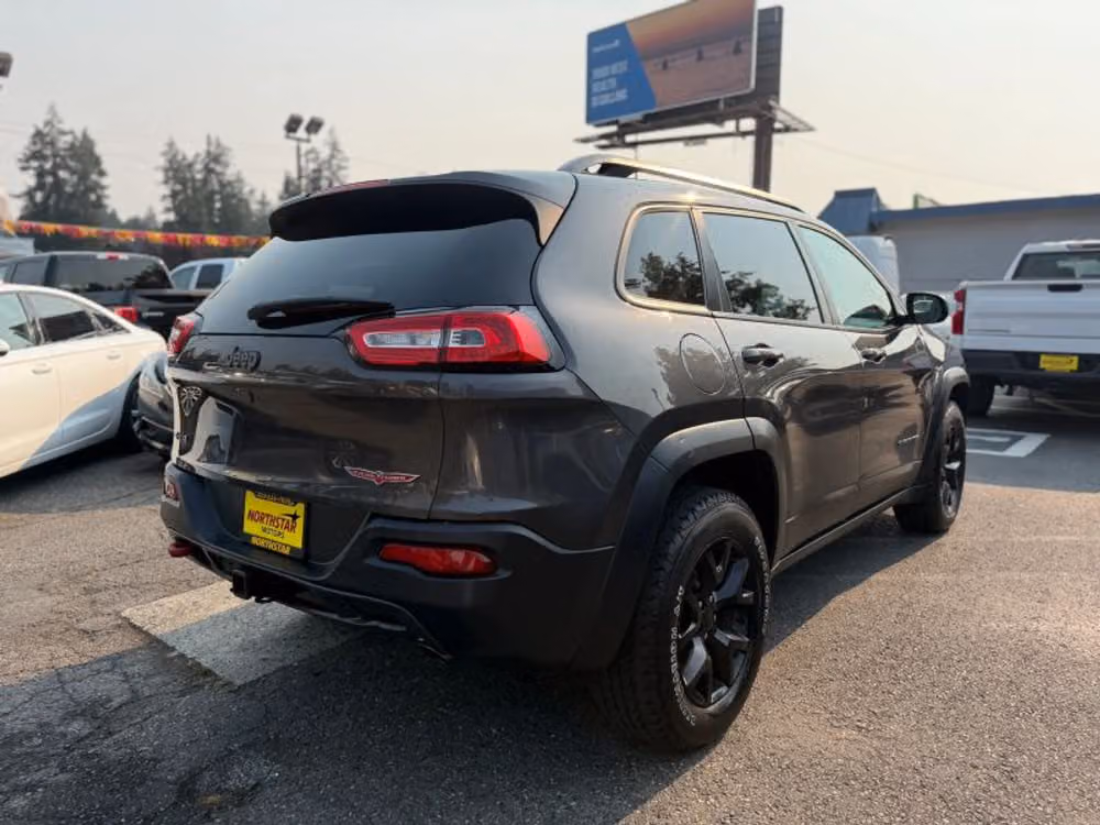 2015 Jeep Cherokee Trailhawk Image 5