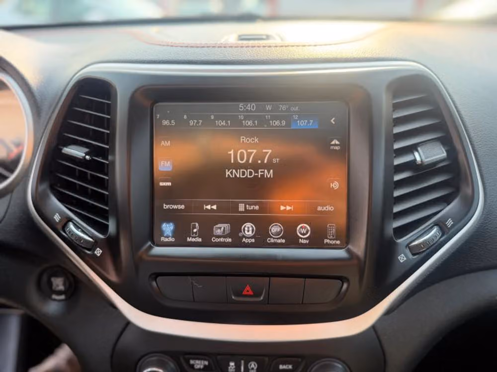 2015 Jeep Cherokee Trailhawk Image 37