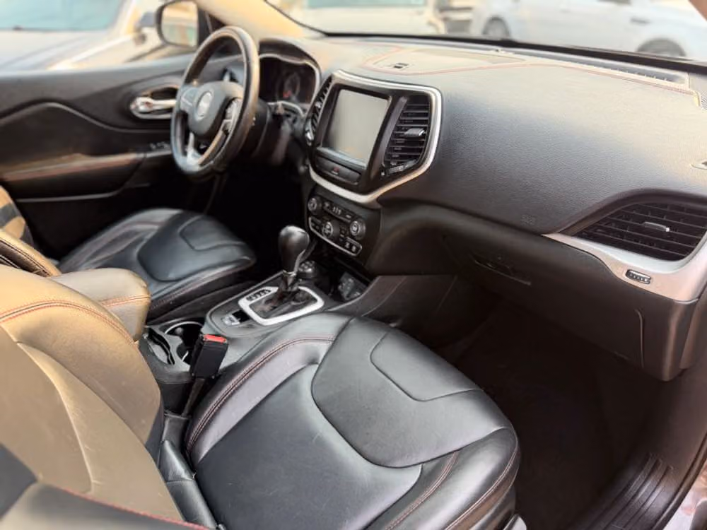 2015 Jeep Cherokee Trailhawk Image 10