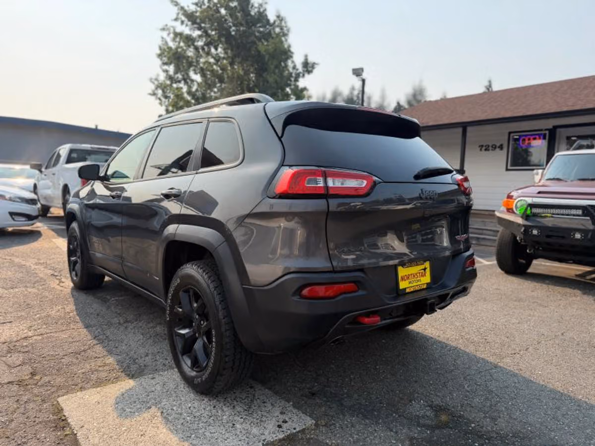 2015 Jeep Cherokee Trailhawk Image 3